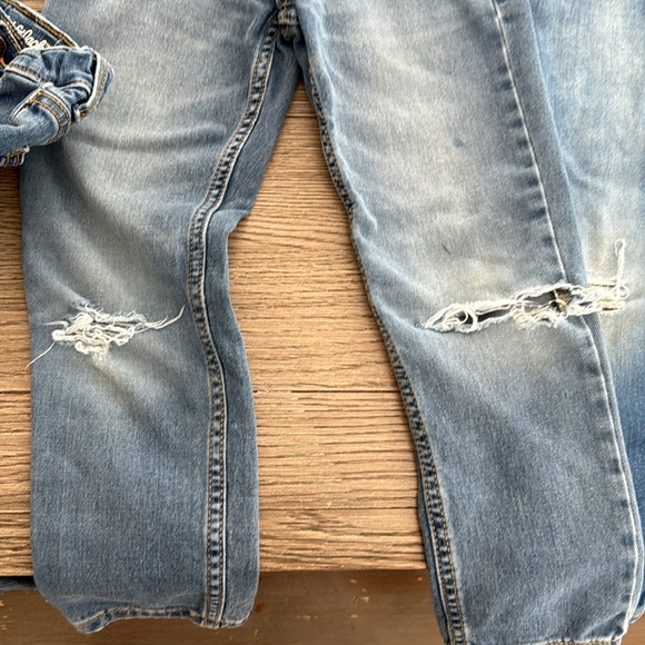 Cat & jack jeans (3 pair) - Picture 6 of 7
